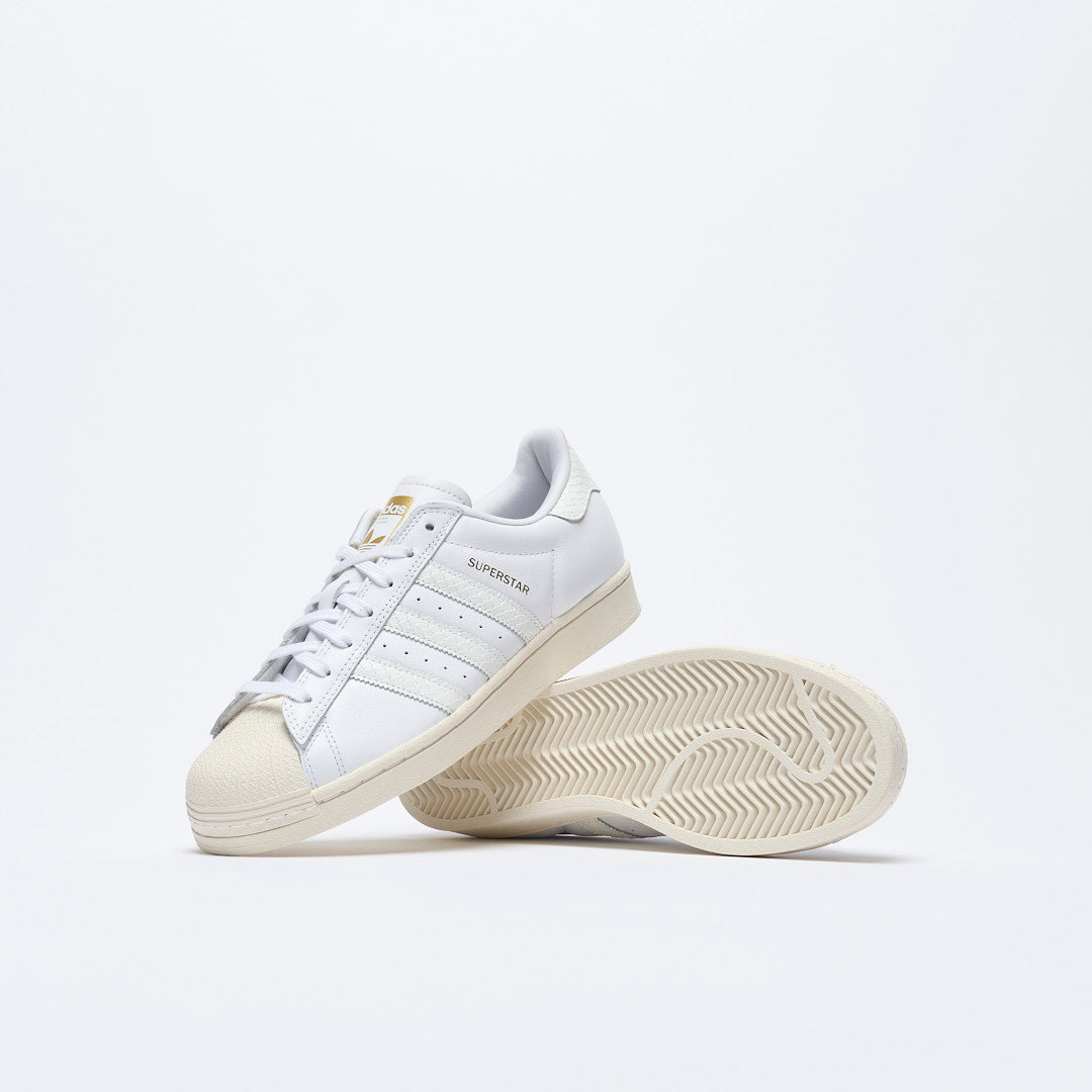 ADIDAS Skate - Superstar ADV (Cloud White/Gold Metallic)