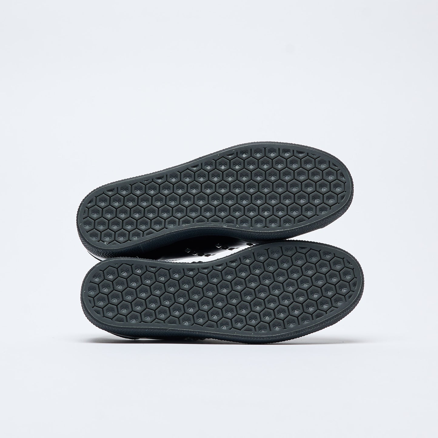 Chaussures - DIME x ADIDAS Skateboarding - Gazelle ADV (Black)