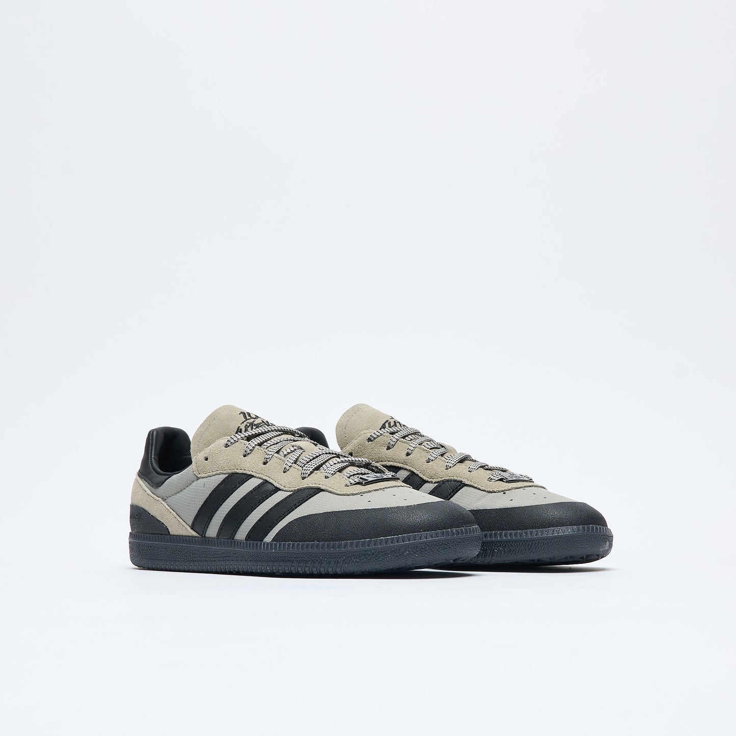 100 Thieves x Adidas - Palos Hills (Silver Pebble/Core Black)