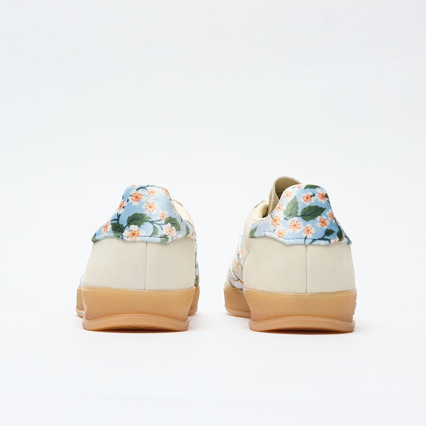 Liberty London x ADIDAS Originals - Gazelle Indoor W (Crew White/Gold Metallic/Tactile Blue)