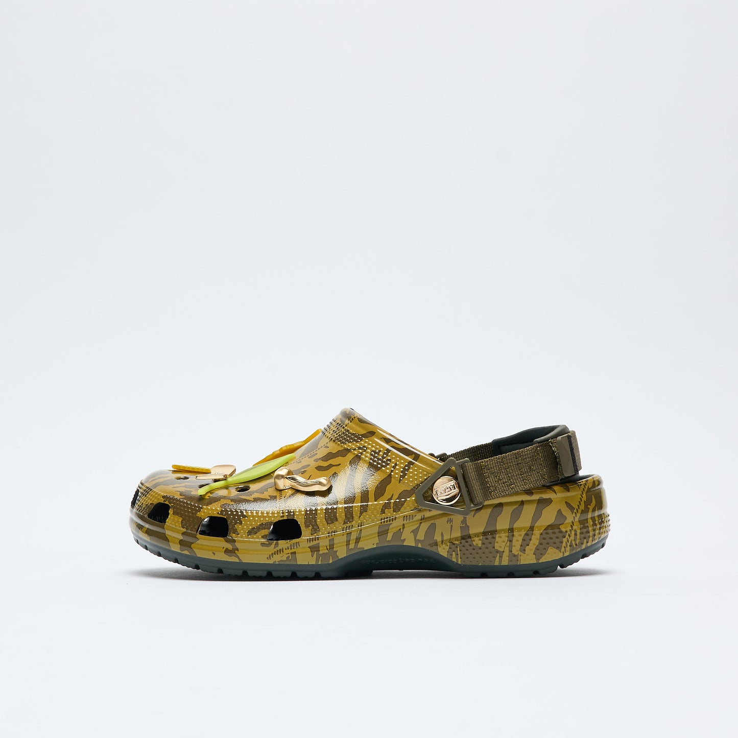 Aries Arise x Crocs - Classic Clog (Dark Arlgae)