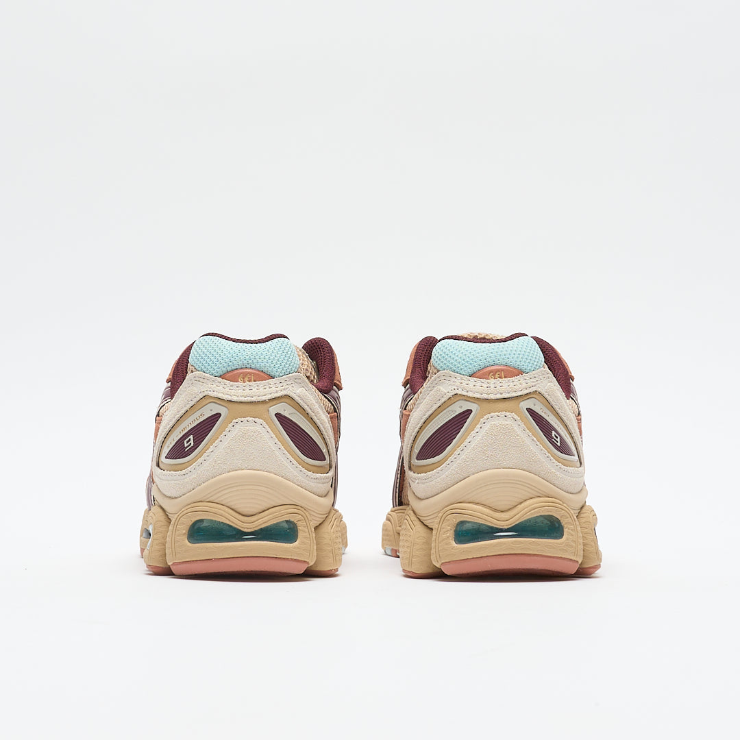 Asics Sportstyle - Gel Nimbus 9 (Dune / Port Royal)