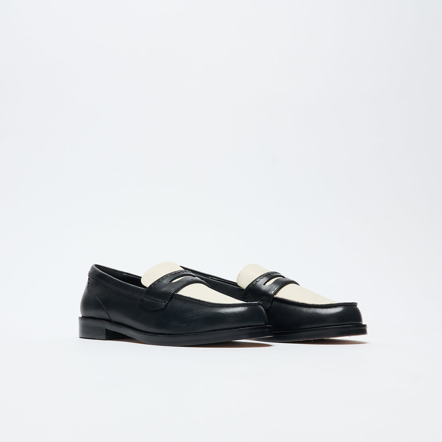 Clarks Signature - Straven Edge Leather Women (Black Combi)
