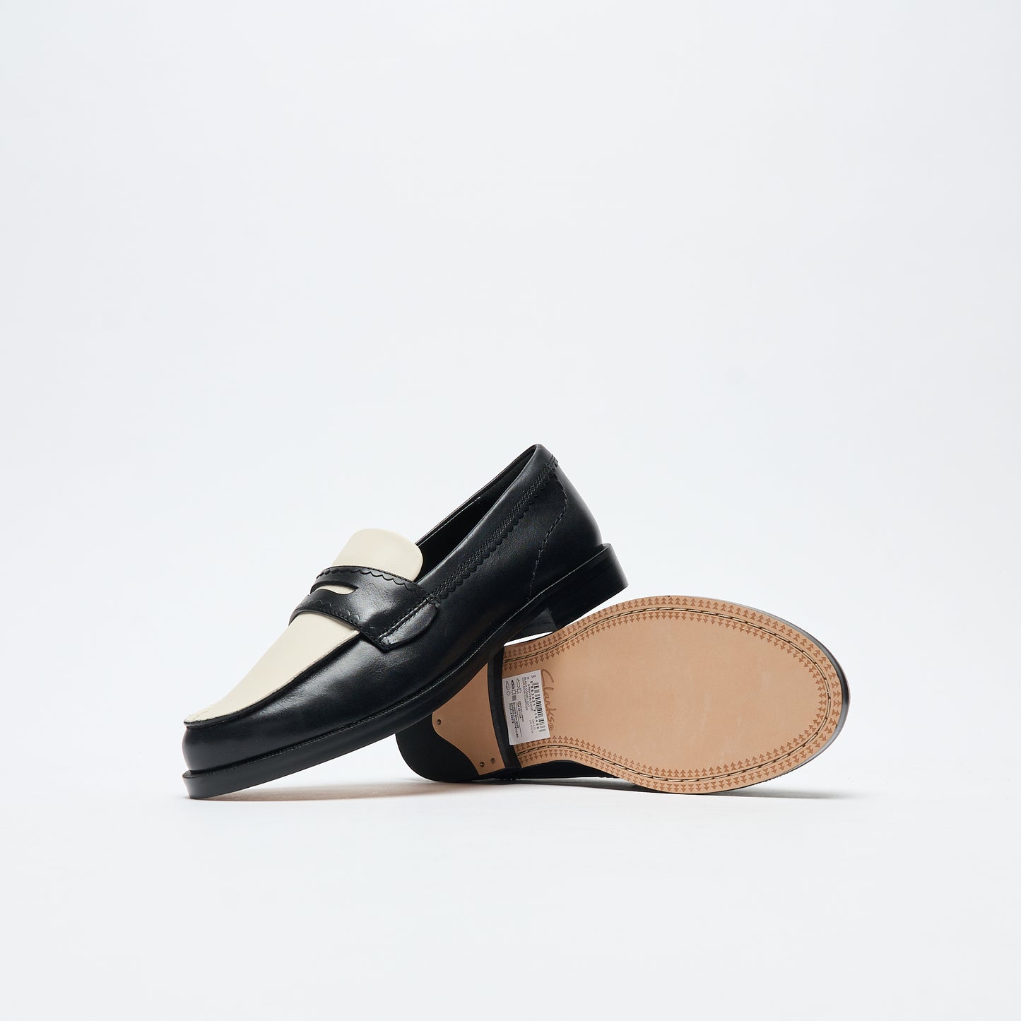 Clarks Signature - Straven Edge Leather Women (Black Combi)