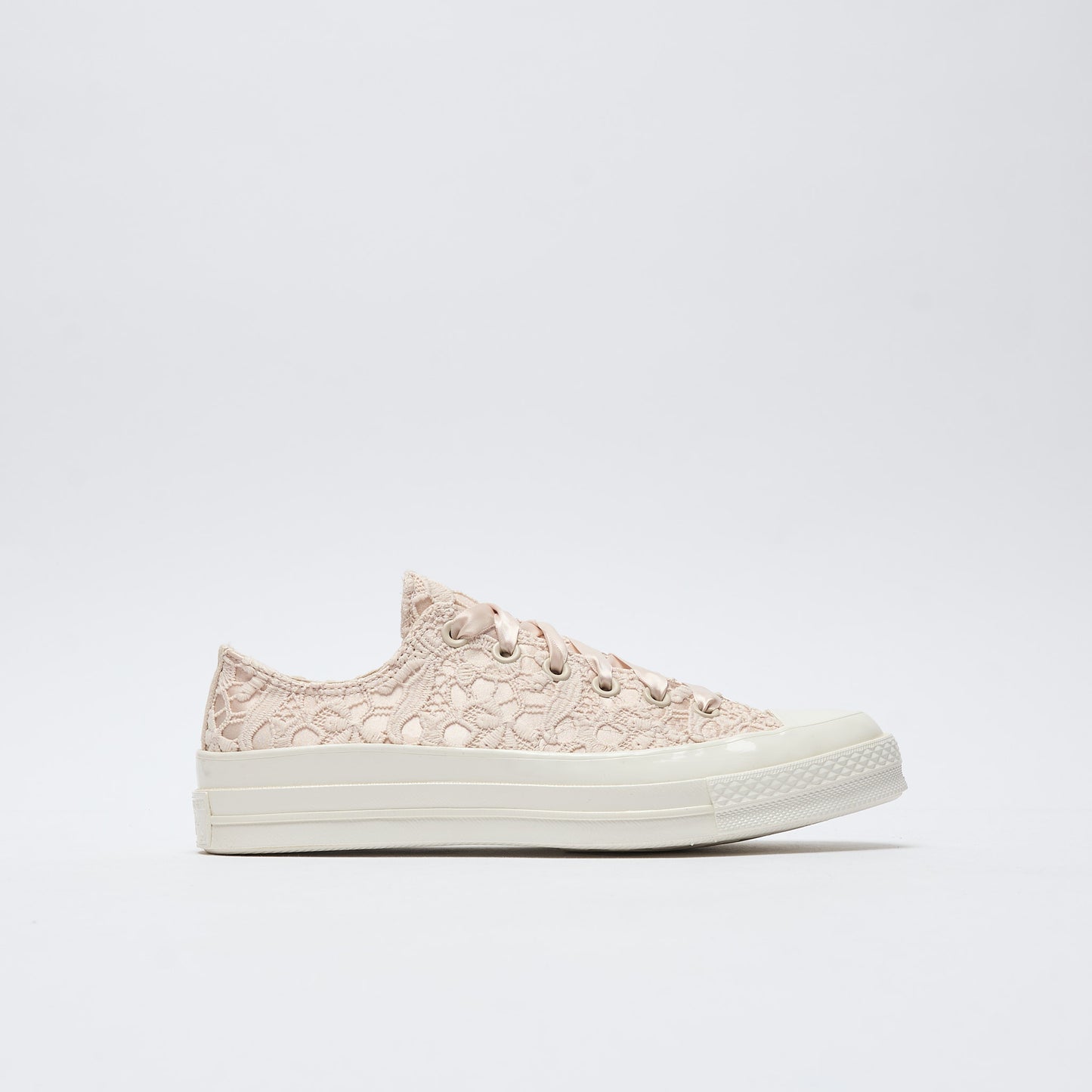 Converse - Chuck 70 OX "Crocheted Satin" (Light Dune/Vintage White)