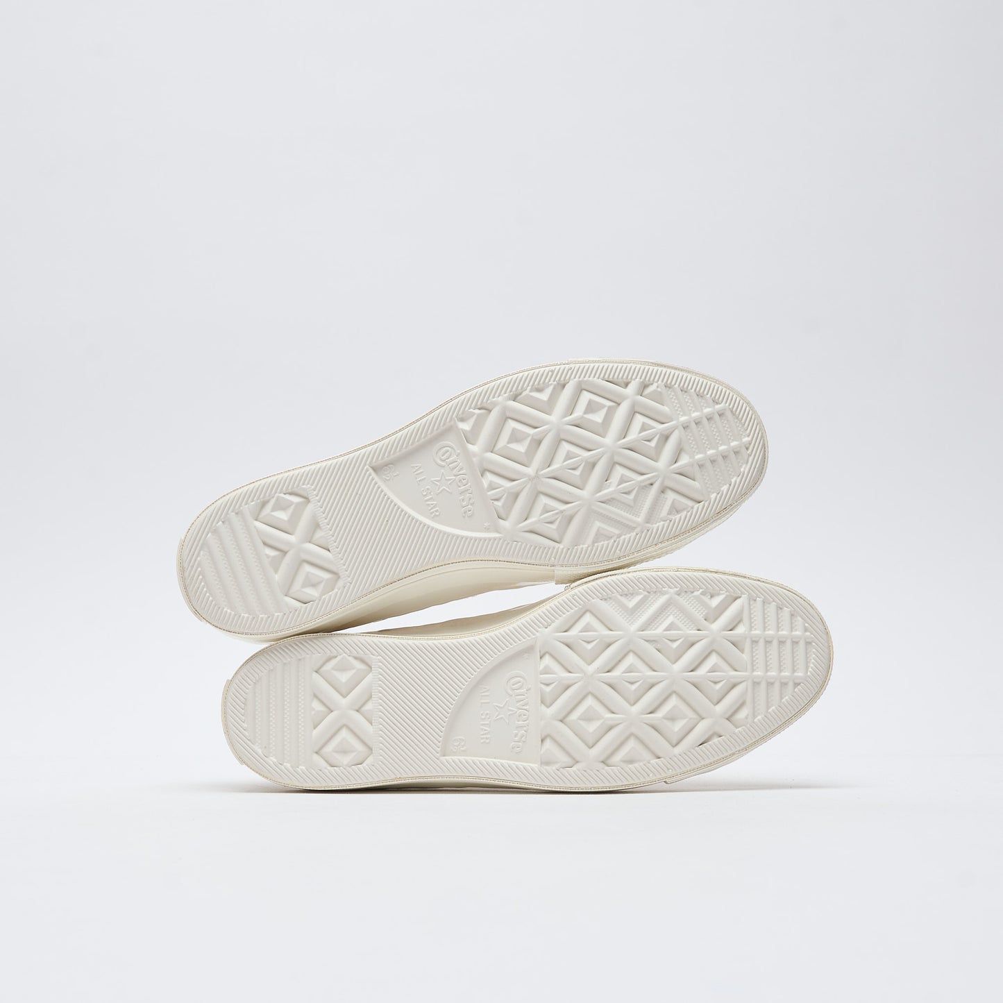 Converse - Chuck 70 OX "Crocheted Satin" (Light Dune/Vintage White)