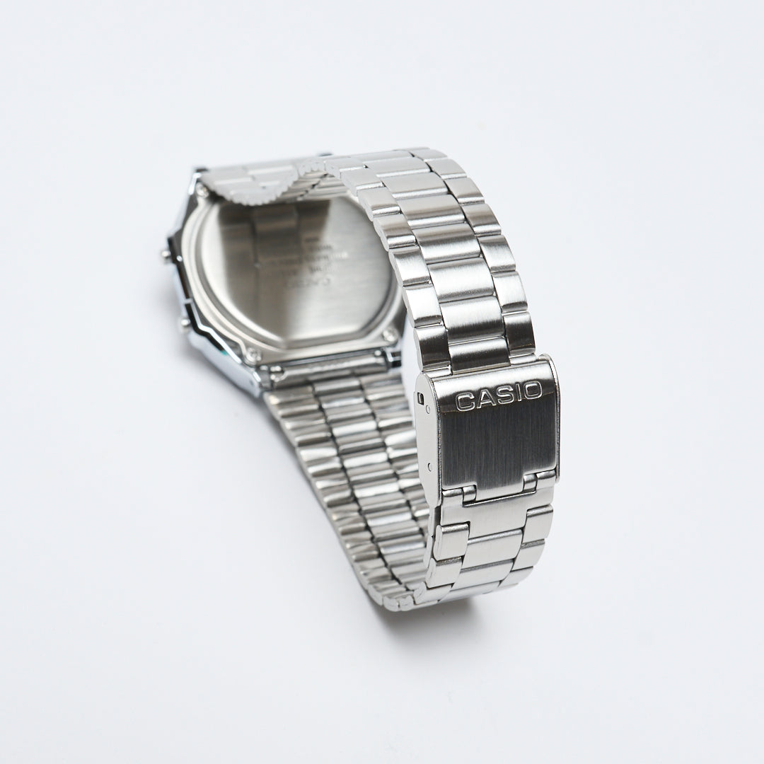 Casio - Vintage Unisex Digital Watch (Silver/Black)