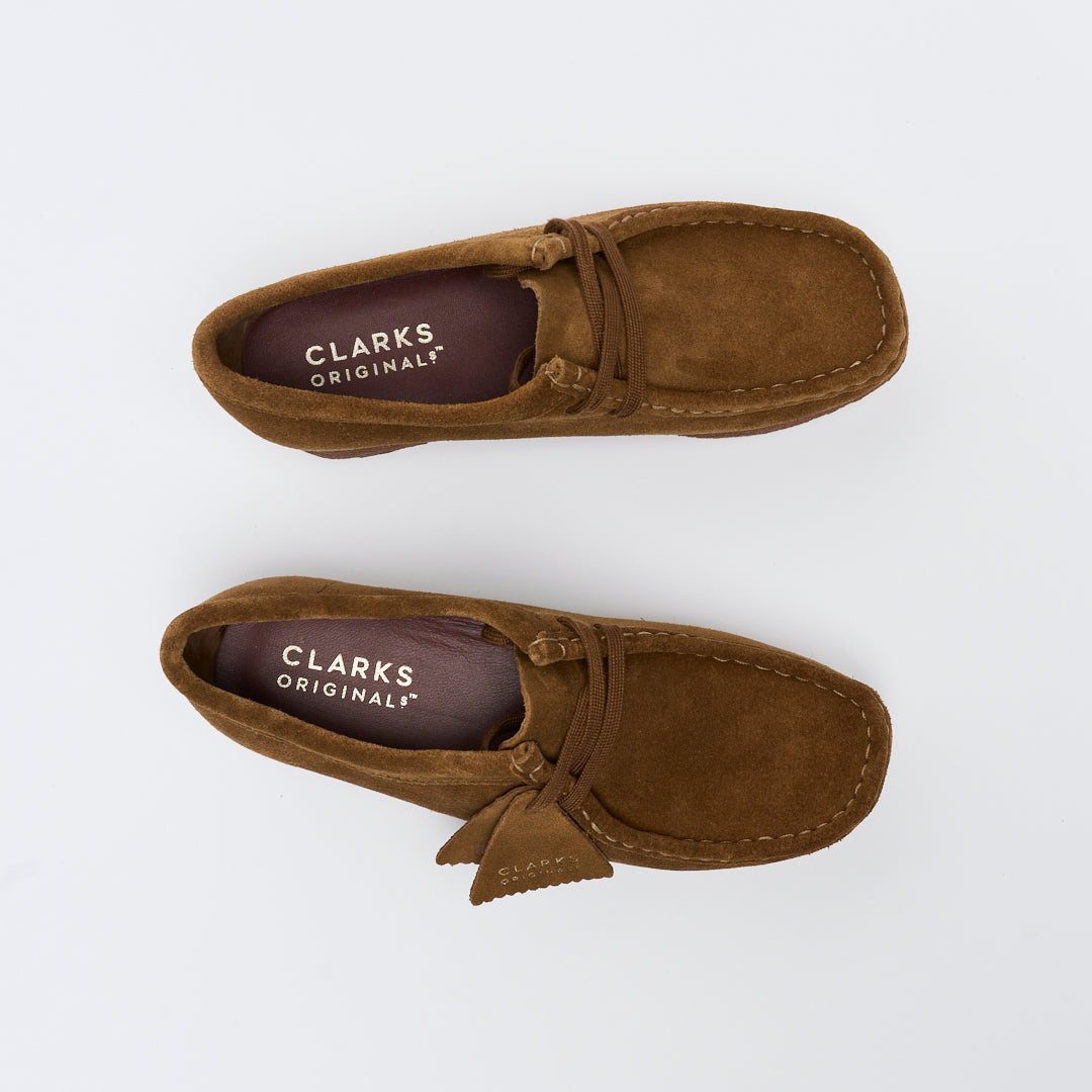 Clarks Originals - Women Wallabee (Cola Suede)