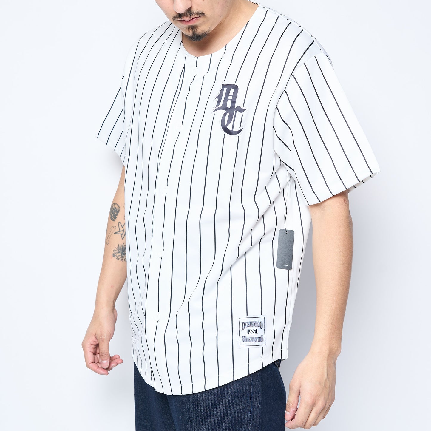 DC Shoes - Men Slugger Shirt (White/Pinstripe)