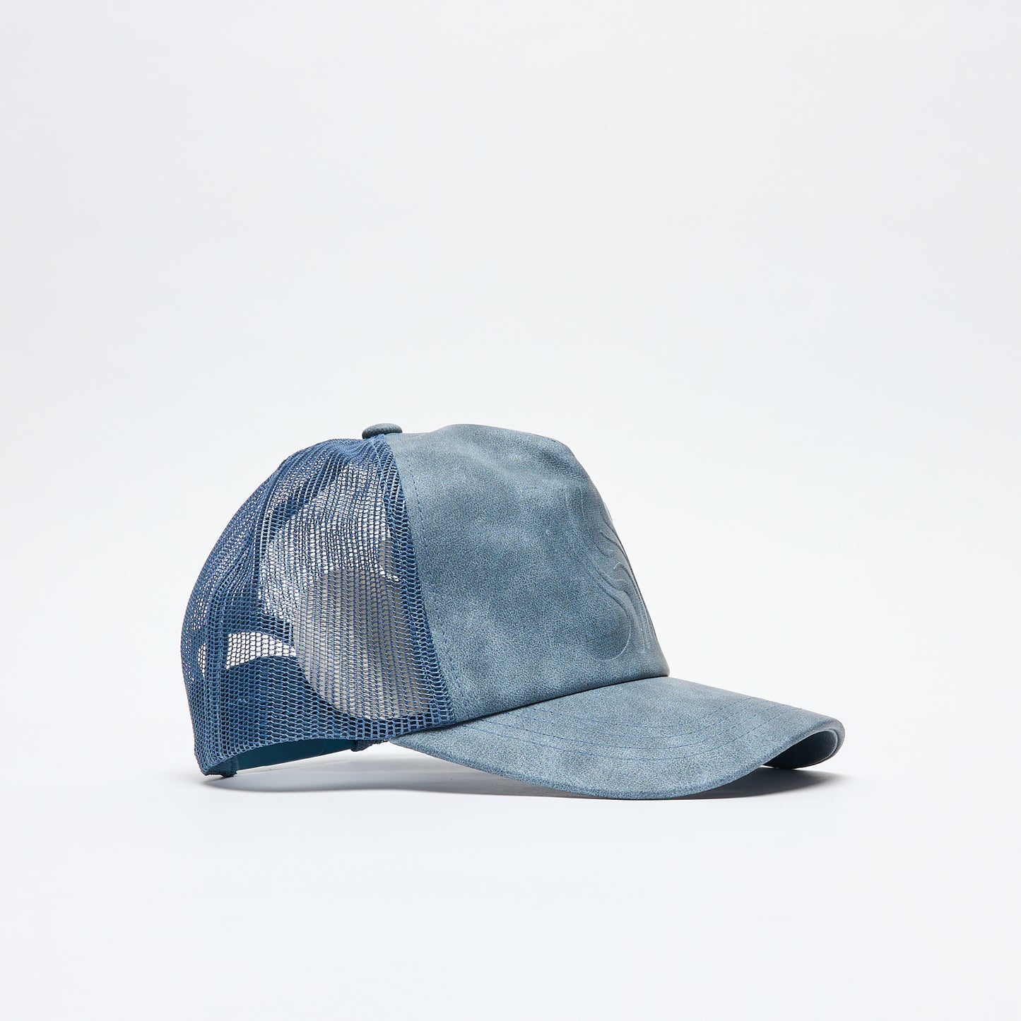 Dime MTL - Vortex Trucker Cap (Cloud Blue)