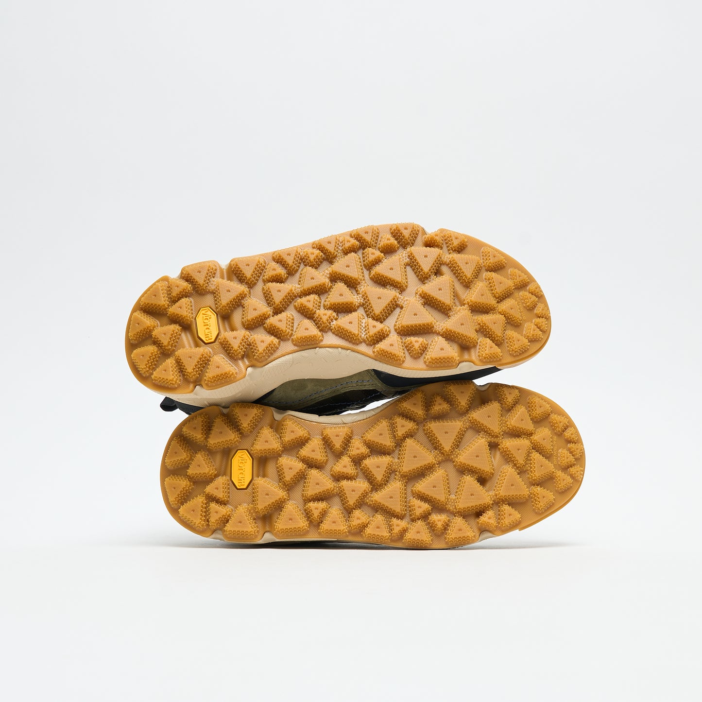 Flower Mountain - Iwano 2 Uni Suede/Nylon Fabric (Military/Black)