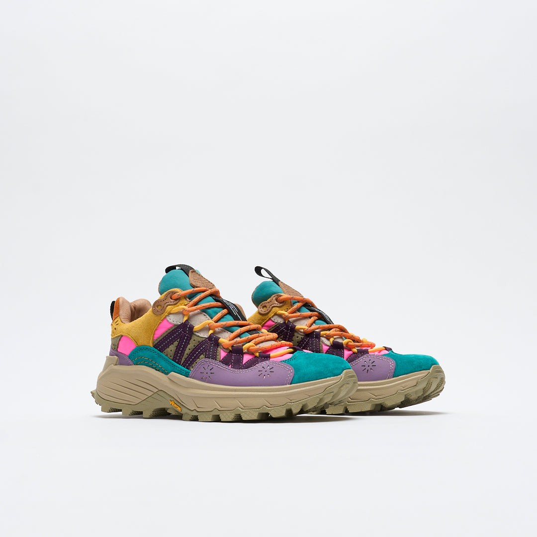 Flower Mountain - Iwano Woman (Suede/Nylon Fuchsia Multi)