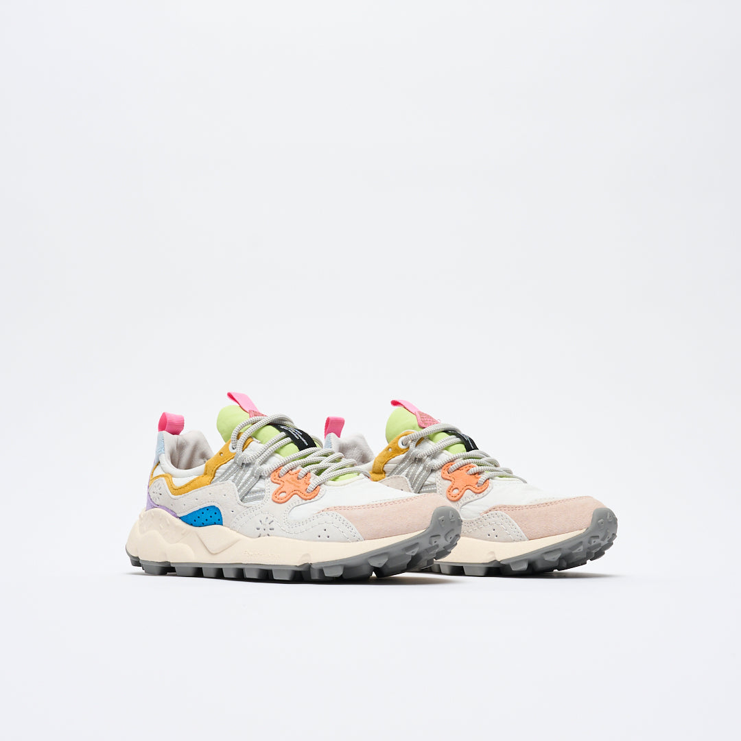 Flower Mountain - Yamano 3 Woman (White/Pink)