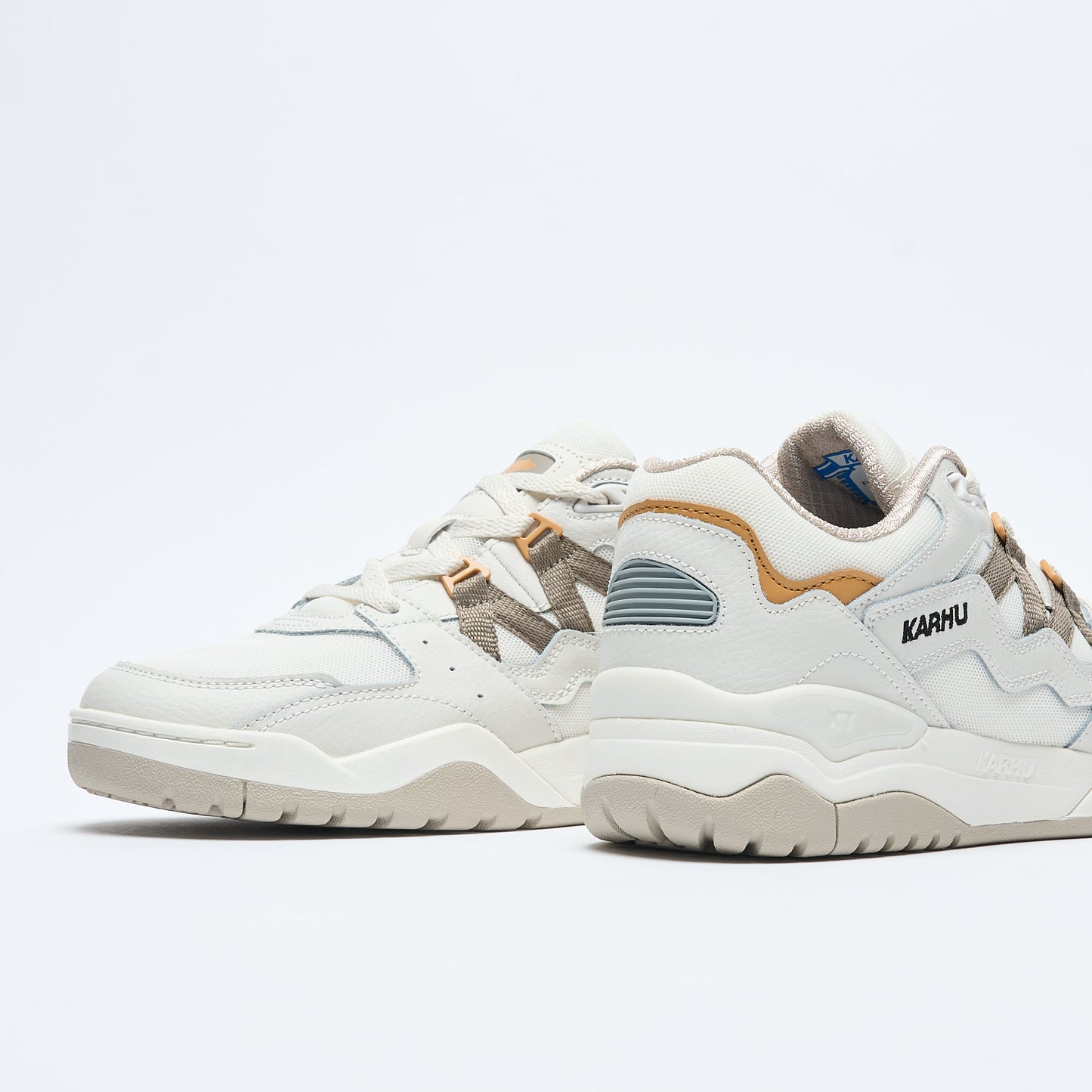 Karhu - Fusion XT (Blanc de Blanc/Vintage Khaki)