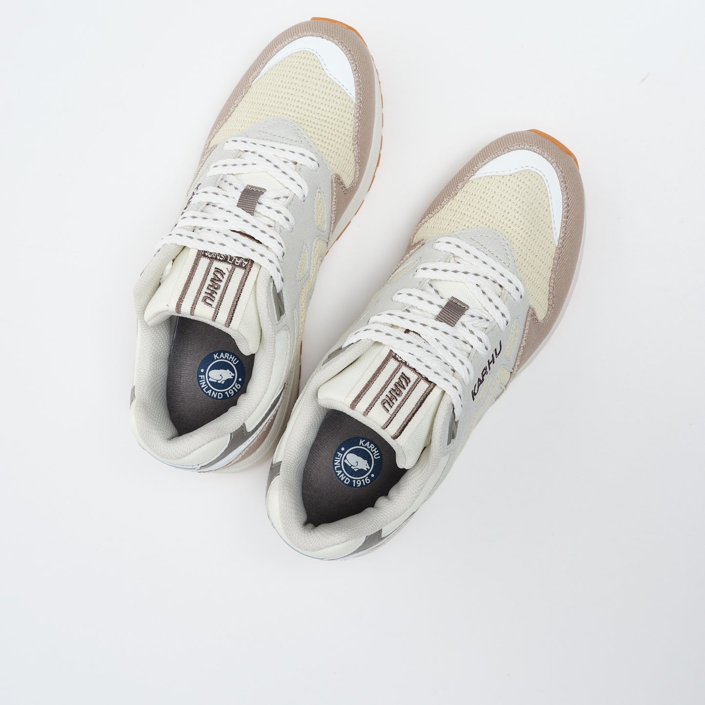 Karhu - Legacy 96 (Atmosphere / White Asparagus)