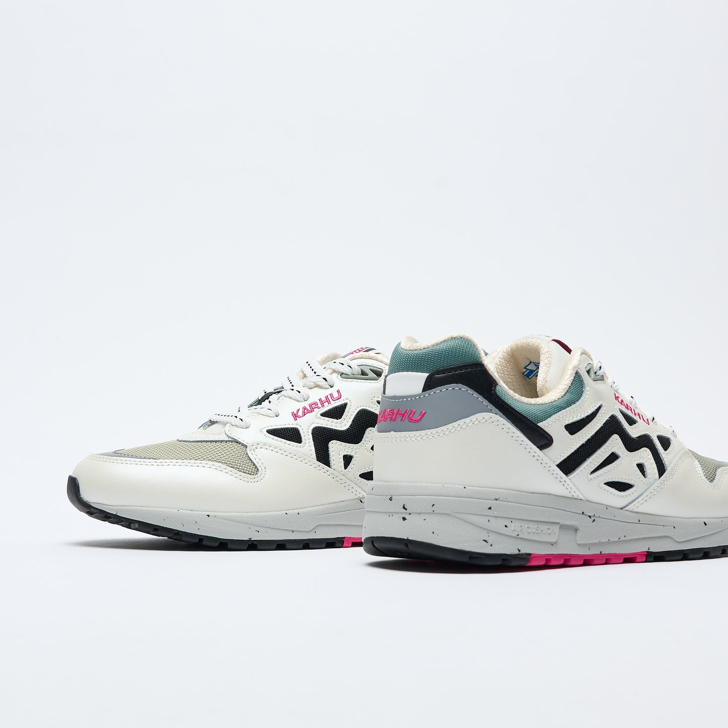Karhu - Legacy 96 (Bright White / Jet Black)