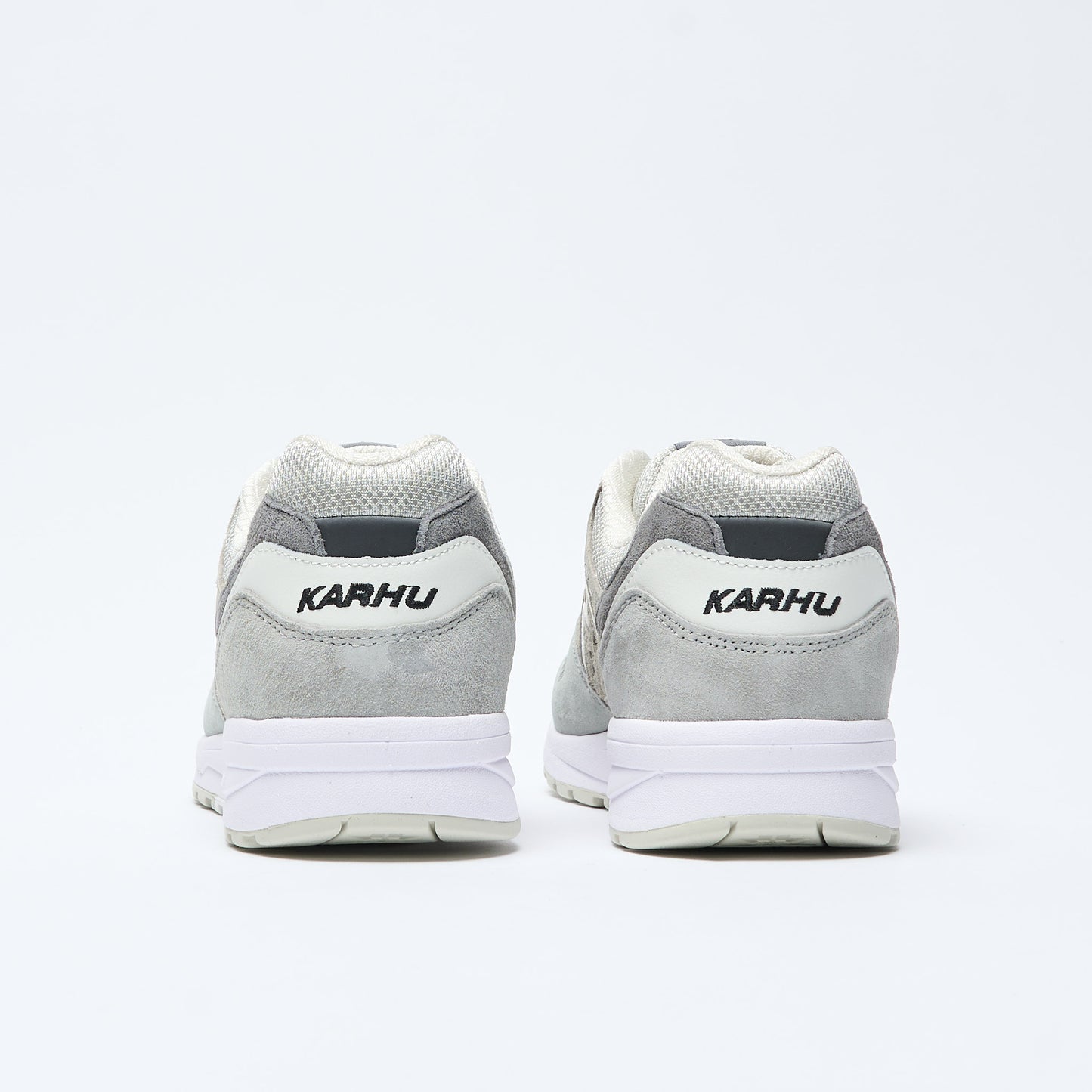 Karhu - Legacy 96 (Dawn Blue/Bright White)