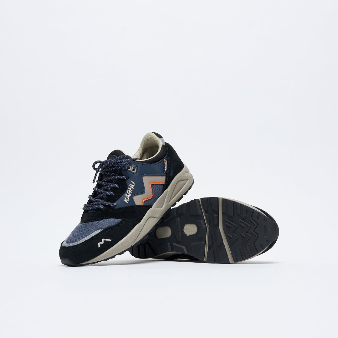 Karhu - Aria 95 (Caviar/Vintage Khaki)