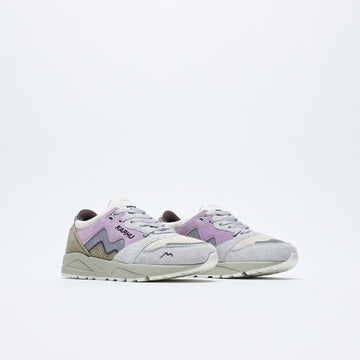 Karhu - Aria 95 "Mystic Forest" (Dawn Blue / Orchid Petal)