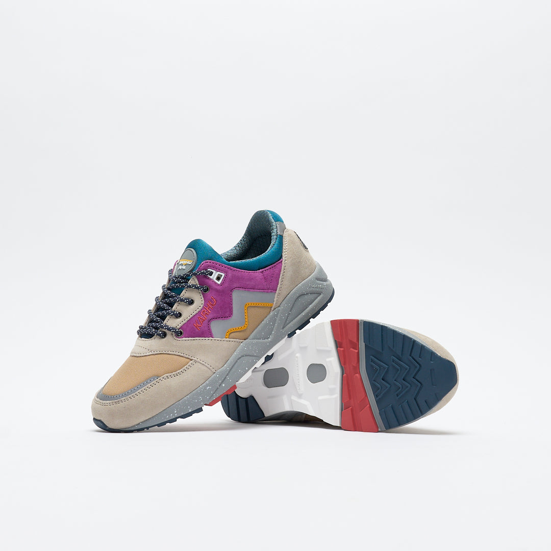 Karhu - Aria 95 (Silver Lining/ Mulberry)