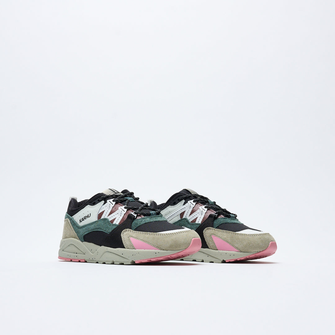 Karhu - Fusion 2.0 "Mystic Forest" (Abbey Stone/Bright White)