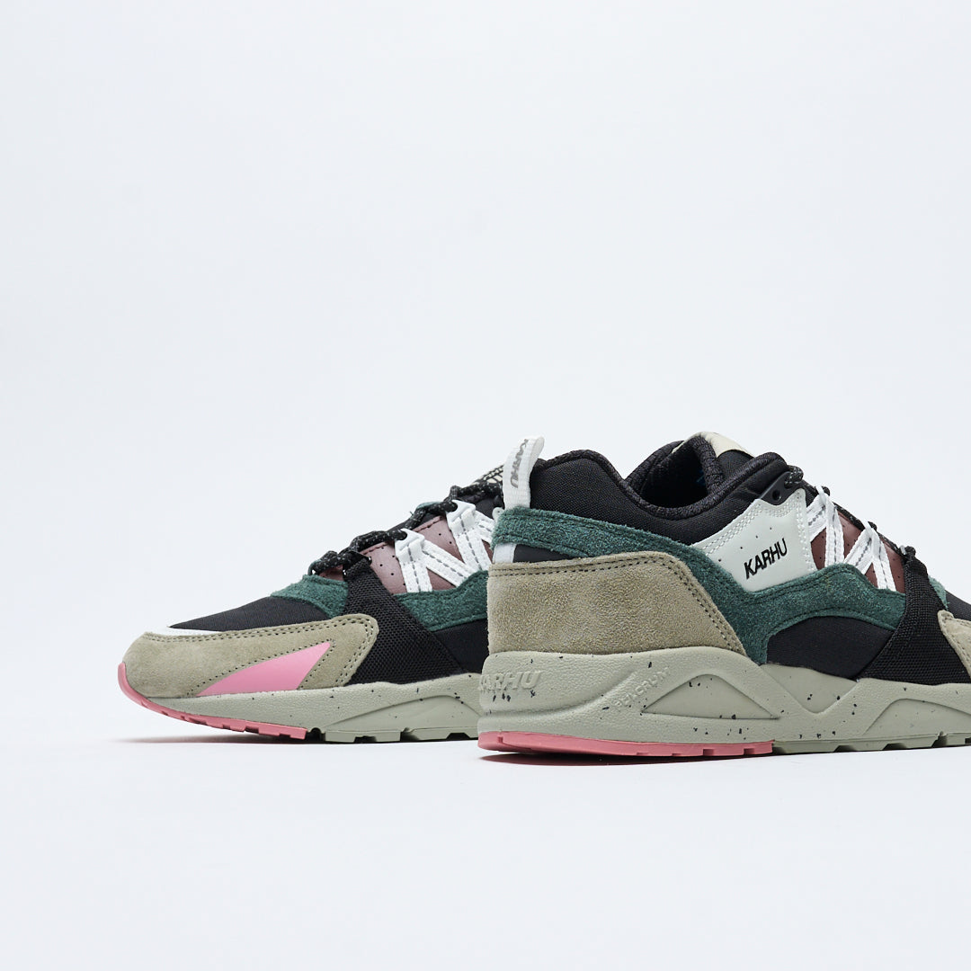 Karhu - Fusion 2.0 "Mystic Forest" (Abbey Stone/Bright White)