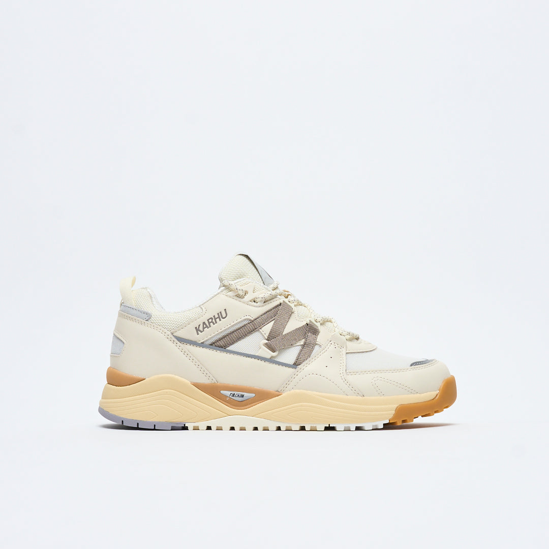 Karhu - Fusion XC (Solitary Star/ Brindle)