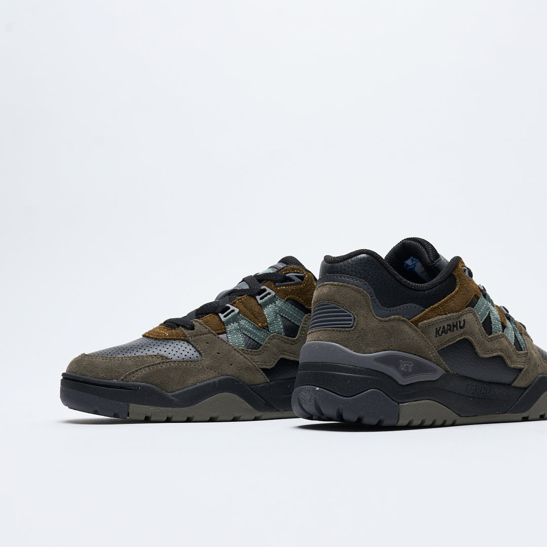 Karhu - Fusion XT (Black/Laurel Wreath)
