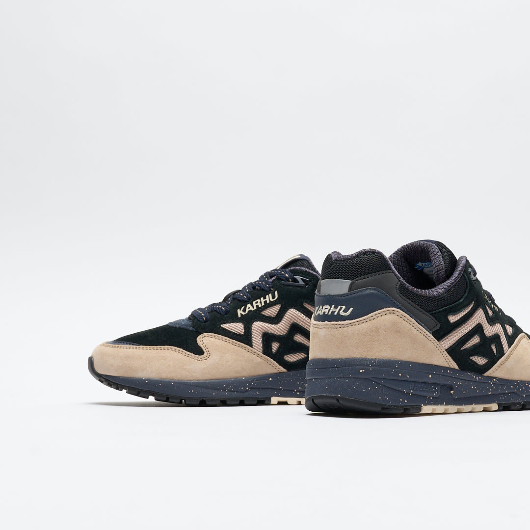 Karhu - Legacy 96 Irish (Cream/Jet Black)