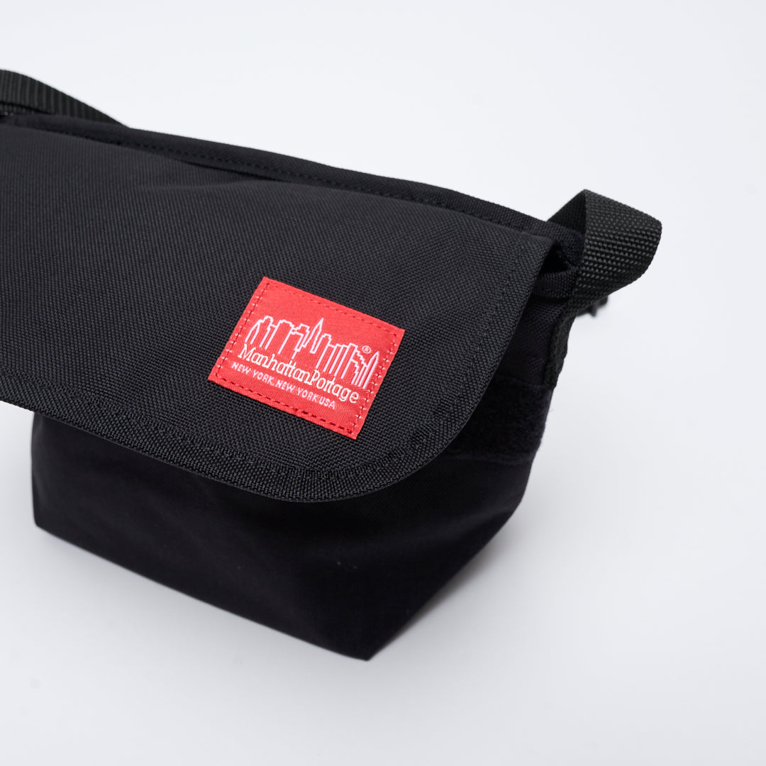 Manhattan Portage USA - Nylon Messenger Bag Black (XXS)