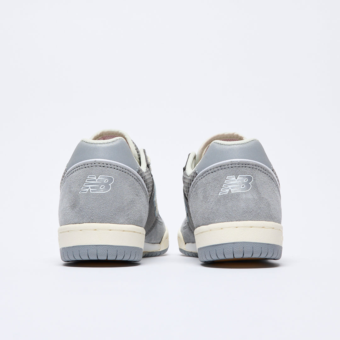 NB Numeric - NM 600 ART "Lost Art" (Grey)
