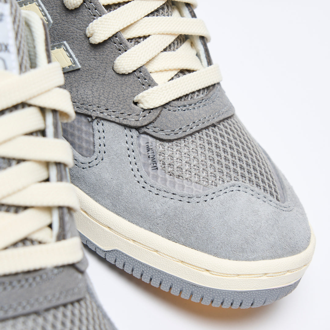 NB Numeric - NM 600 ART "Lost Art" (Grey)