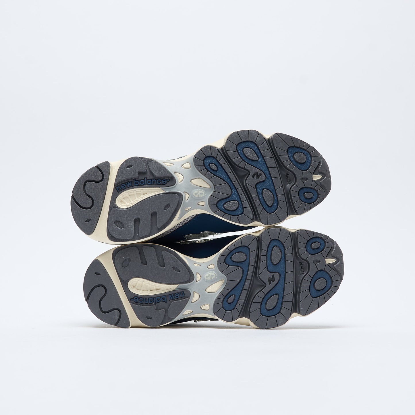 New Balance - M 1000 MEN (Navy/Sea Salt)