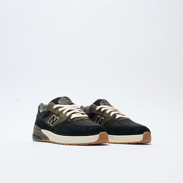 New Balance Numeric - NM Reynolds 933 BST (Black/Dark Olivine)
