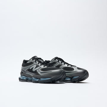 New Balance - U 2000 EA V1 (Black/Dark Silver Metallic)