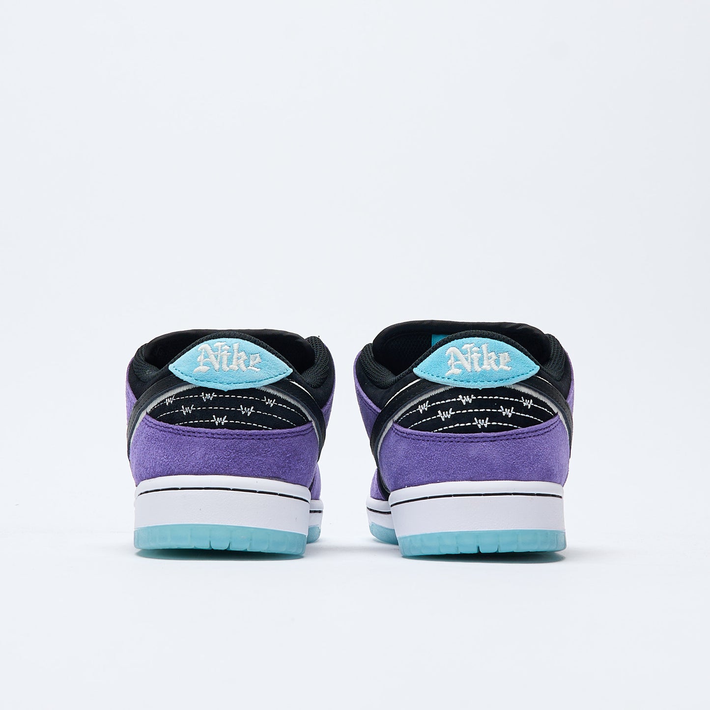 Nike SB - Dunk Low Pro "Hayley Wilson" QS (Court Purple/Black-White)