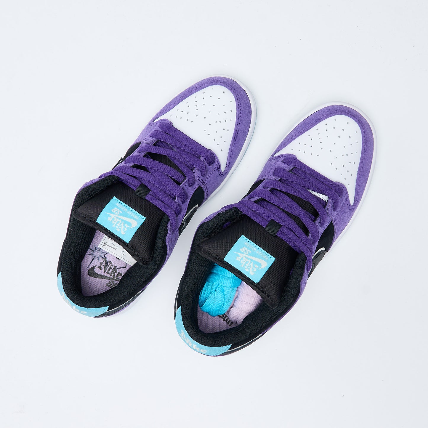 Nike SB - Dunk Low Pro "Hayley Wilson" QS (Court Purple/Black-White)