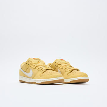 Nike SB - Dunk Low Pro ISO (Saturn Gold/Sail-Saturn Gold-Solar Flare)