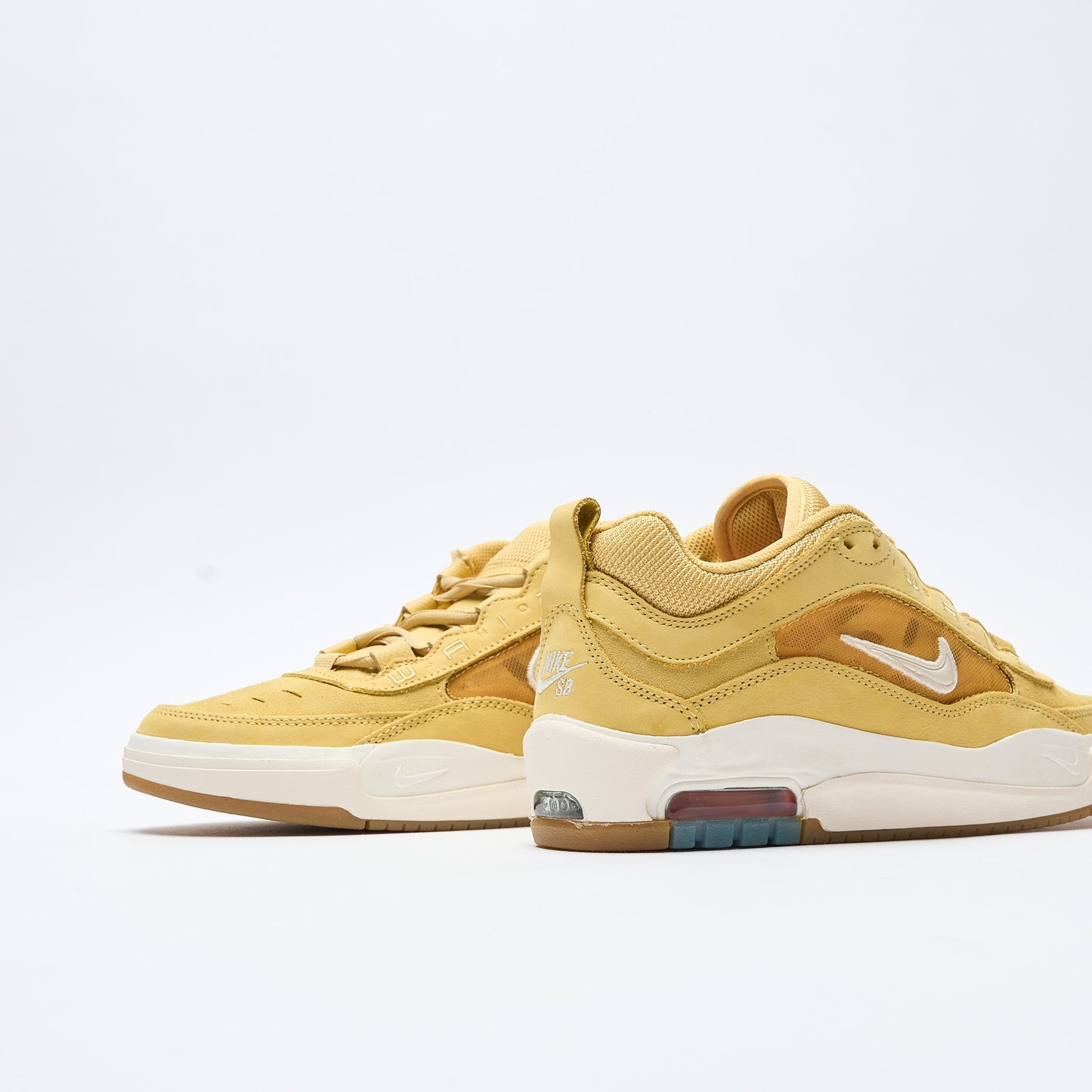 Nike SB - Air Max Ishod ISO (Saturn Gold/Sail)