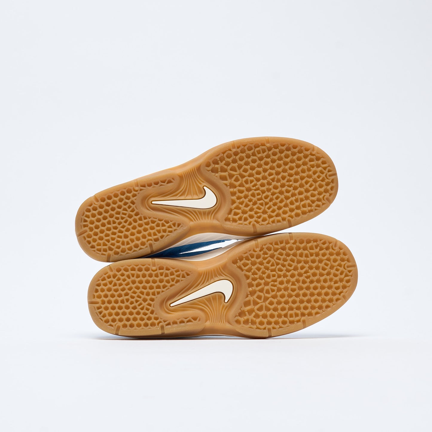 NIke SB - Vertebrae (University Blue/Sail)
