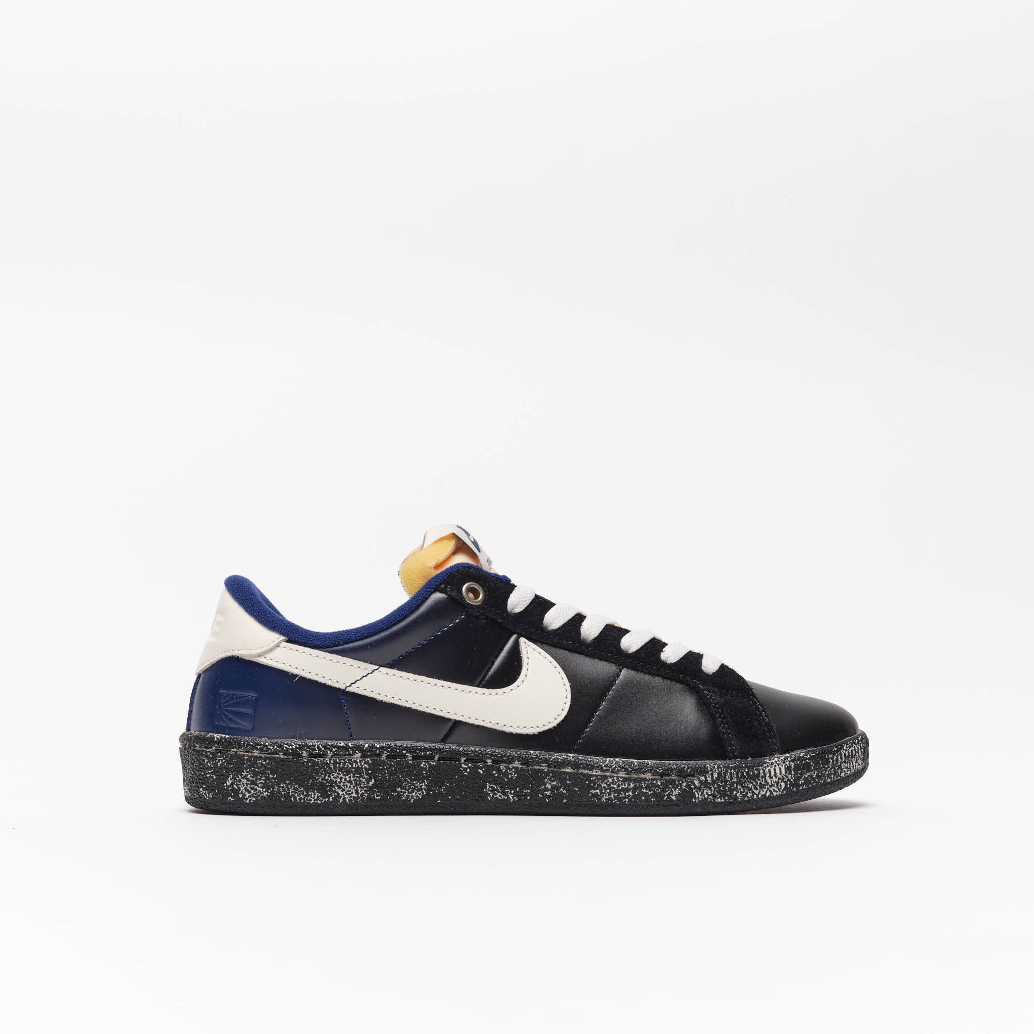 Nike SB - Zoom Tennis Classic x Rassvet (Blue Void/Blue Void-Sail