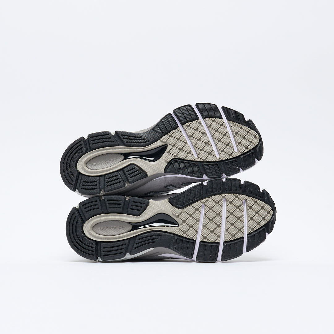 New Balance - 990 V4 "Made in USA" (Grey/Silver)