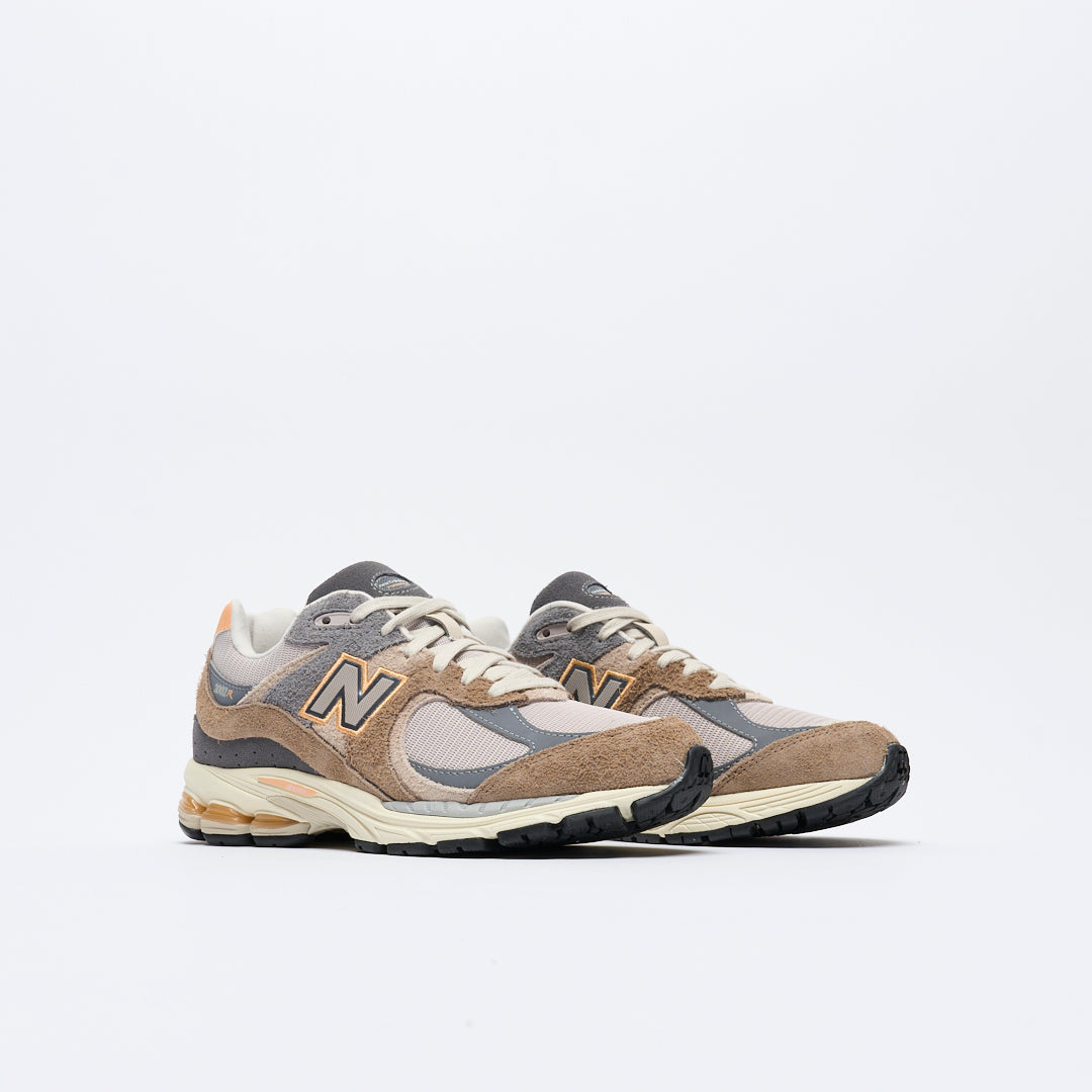 New Balance - M 2002 REJ  (Mushroom/Hazy Peach)