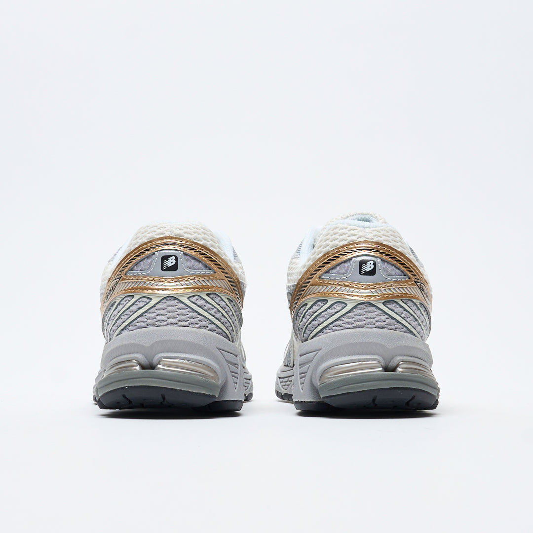 New Balance - ML 860 V2 SG2 (Sea Salt/Gold Metallic)