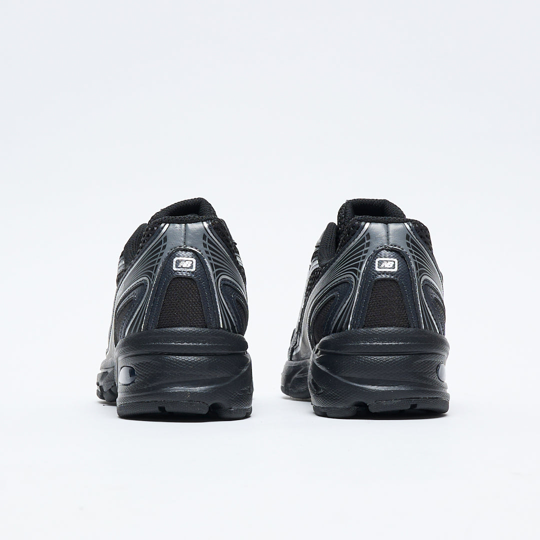 New Balance - U 740 BM2 (Black/Silver Metallic)