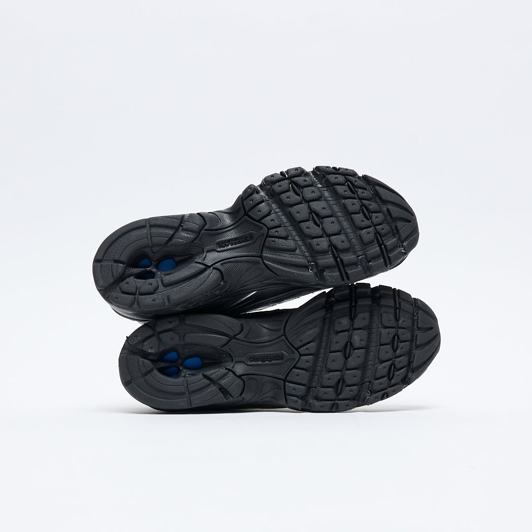 New Balance - U 740 BM2 (Black/Silver Metallic)