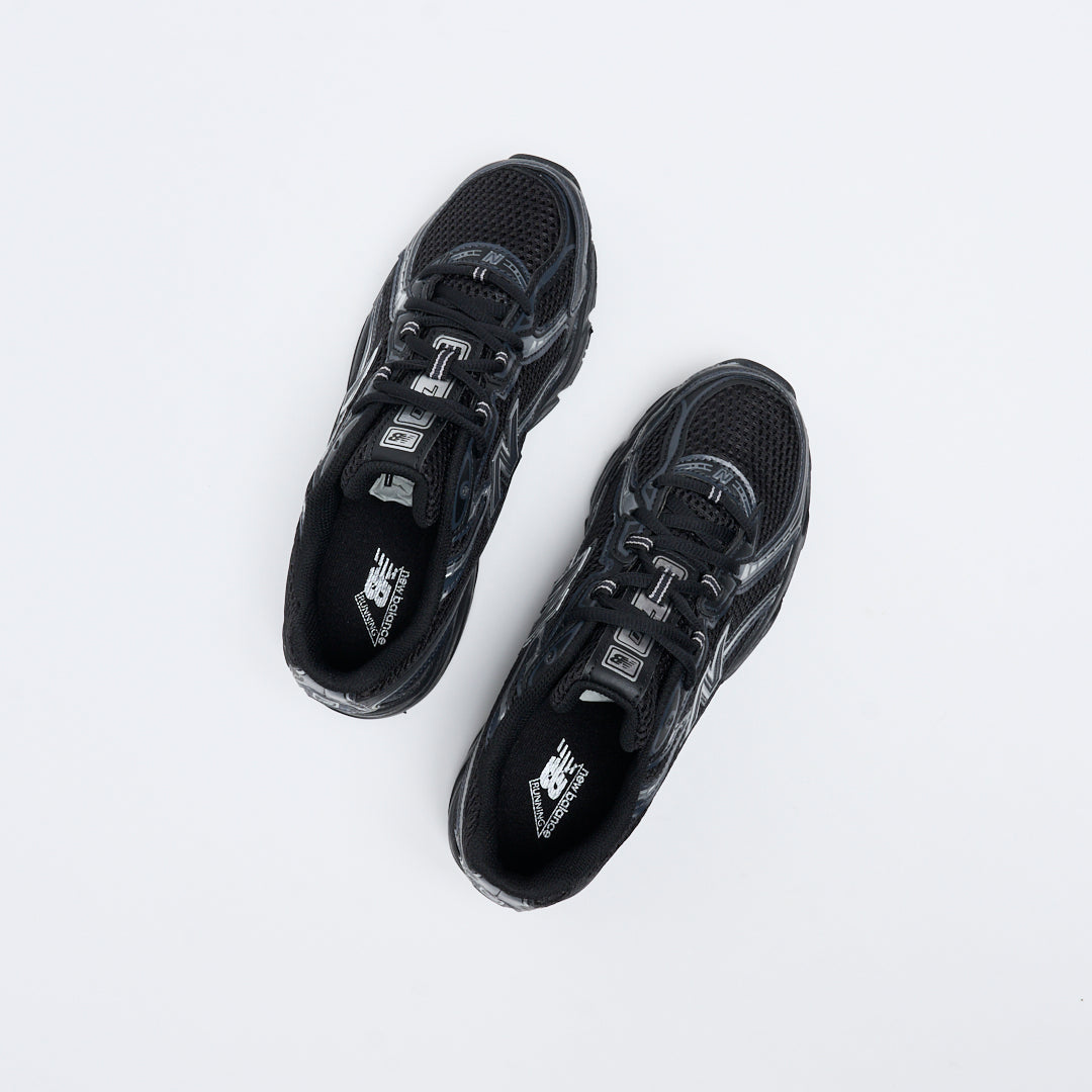 New Balance - U 740 BM2 (Black/Silver Metallic)