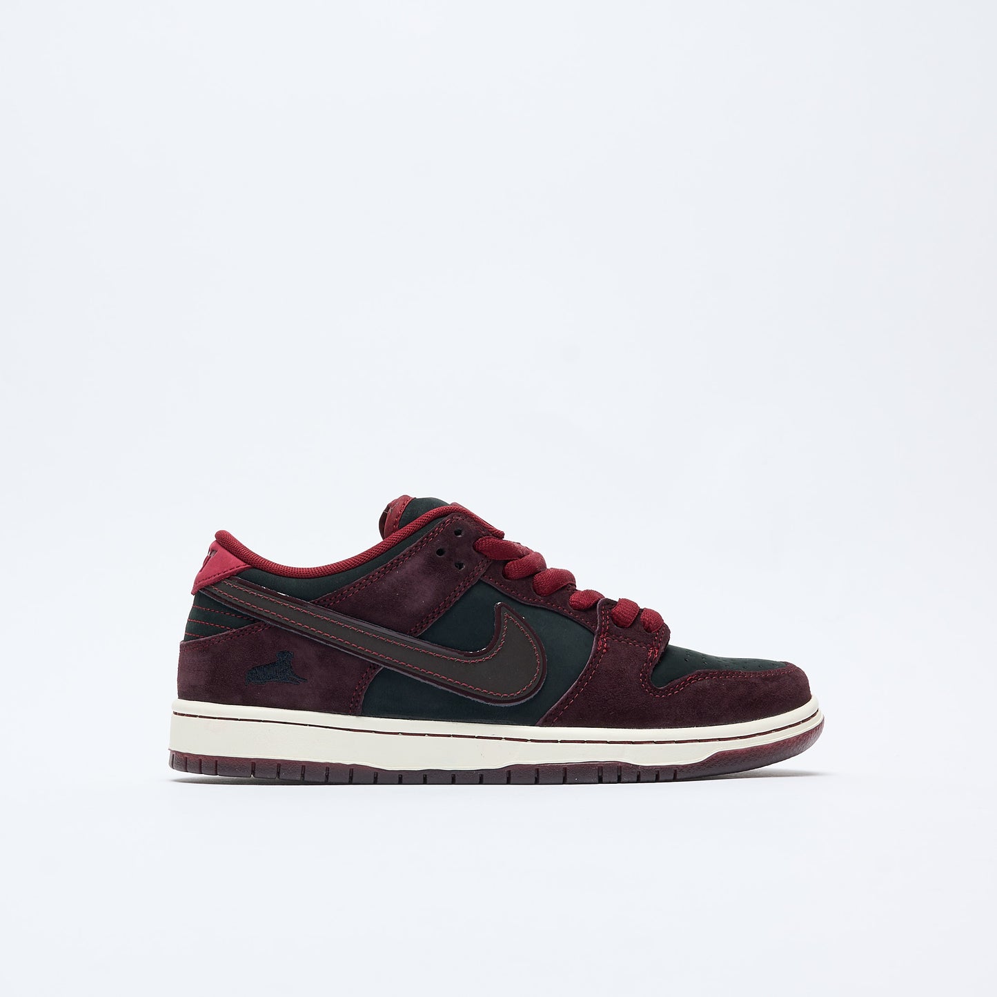 Nike SB - Dunk Low Pro "Riot Skateshop" QS
