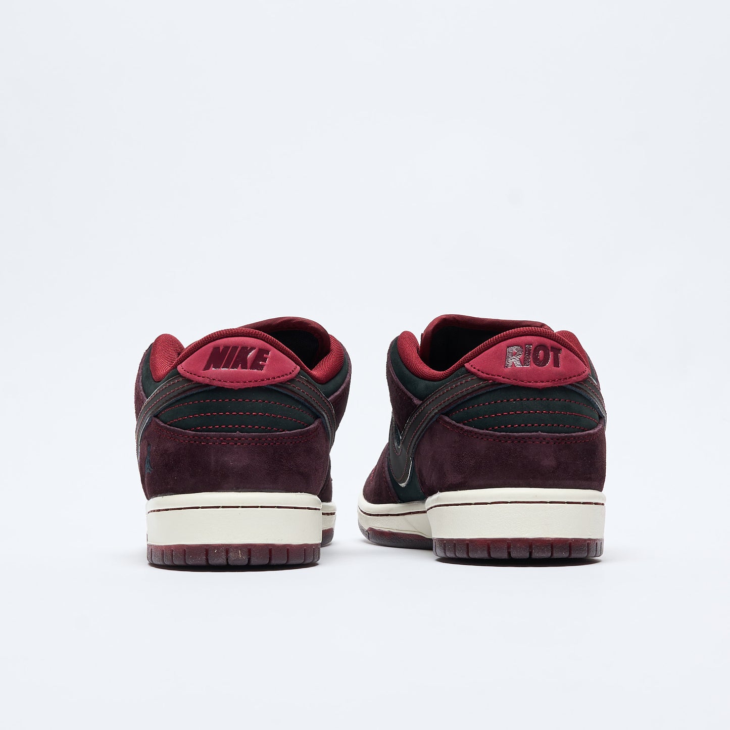 Nike SB - Dunk Low Pro "Riot Skateshop" QS