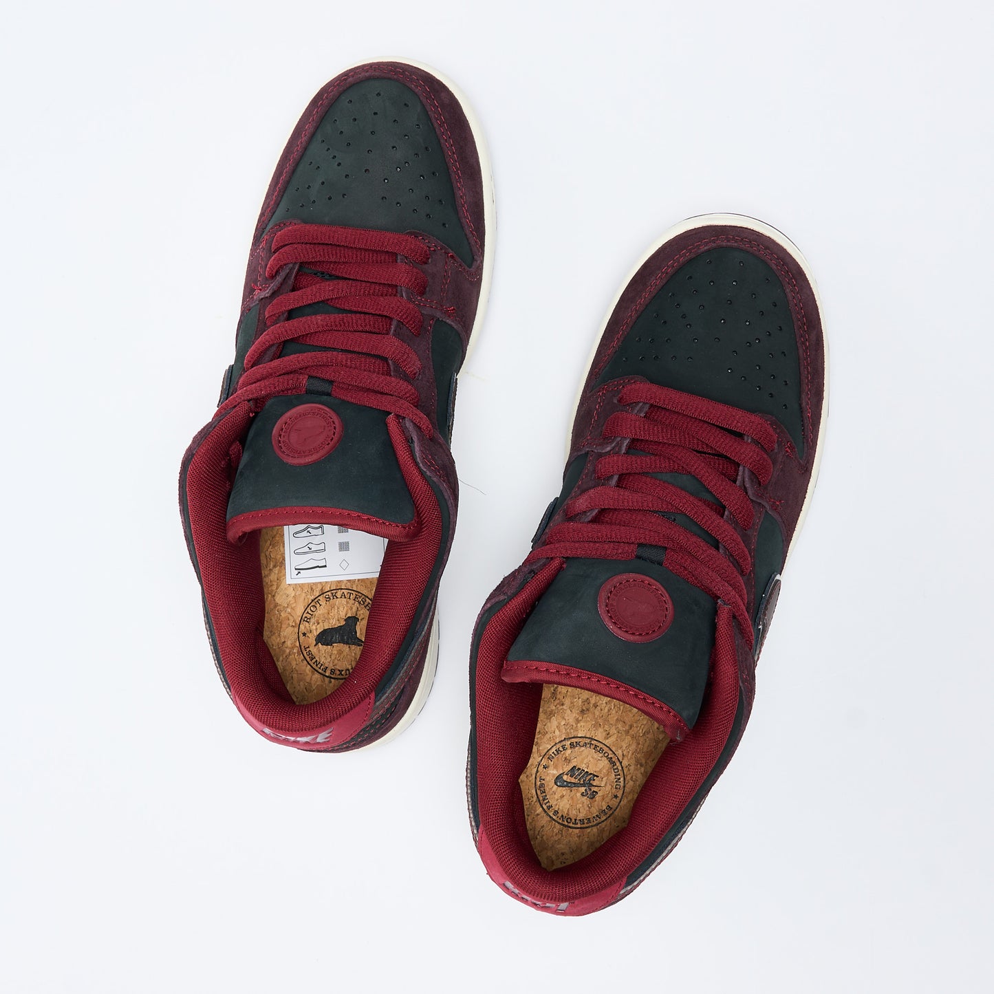 Nike SB - Dunk Low Pro "Riot Skateshop" QS